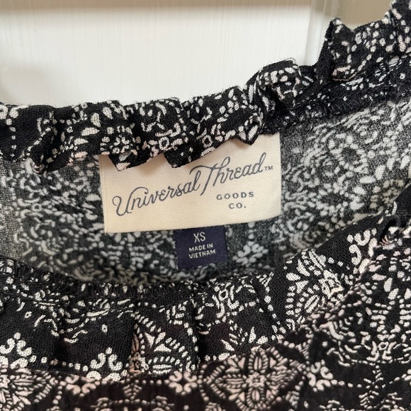 Universal Thread tank top size extra small - Picture 6 of 6